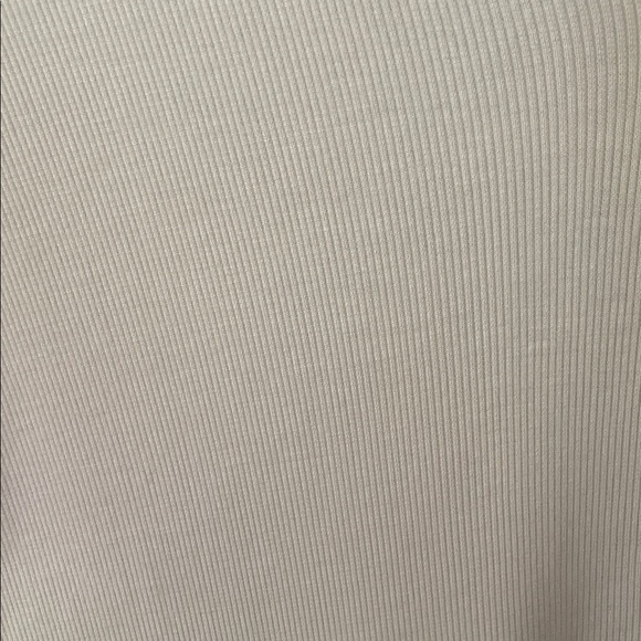 Marine Layer Lexi V-neck Womens M Cream Button-Down V-Neck Top - Picture 6 of 8